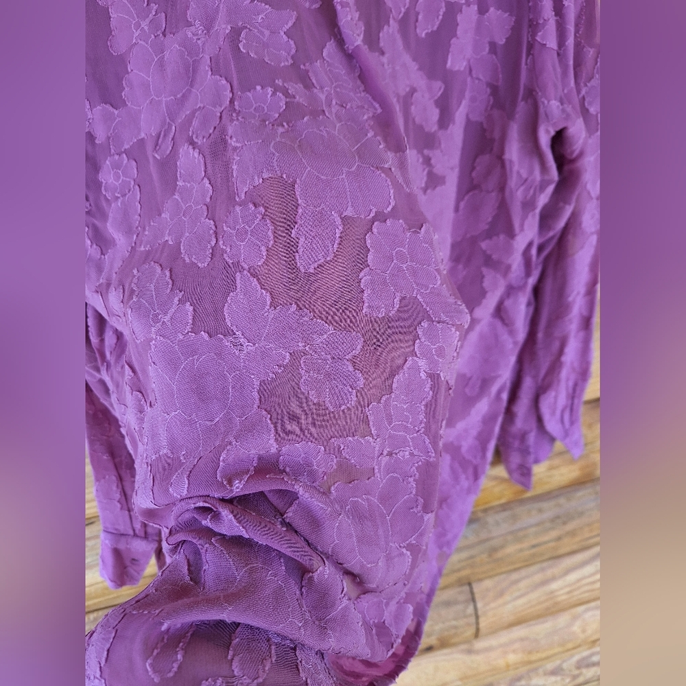 Lace button down blouse - Picture 9 of 12